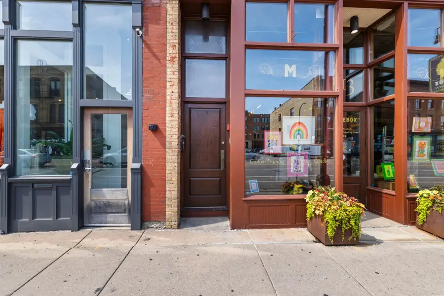 213 1/2 Washington Avenue N, Minneapolis, MN 55401 - #3