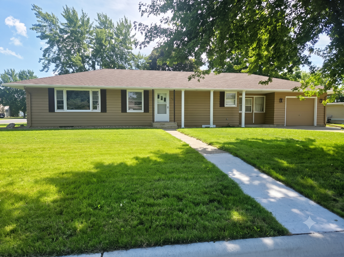 301 S Walnut Street, Belle Plaine, MN 56011 - #1