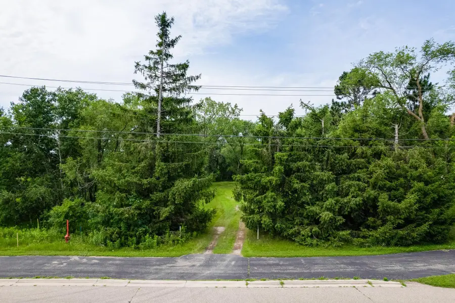 5715 Hodgson Road, Shoreview, MN 55126 - #2