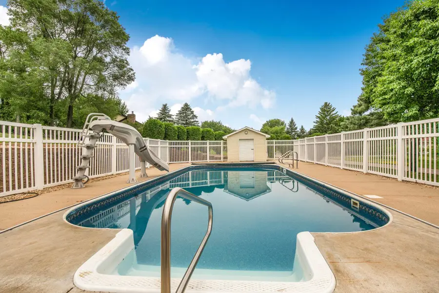 2215 Imperial Drive, Saint Cloud, MN 56301 - #2