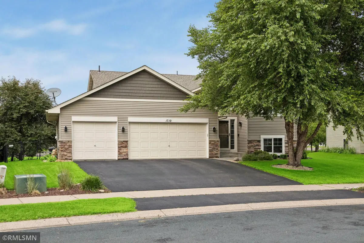 1719 Gotland Lane, Shakopee, MN 55379 - #1