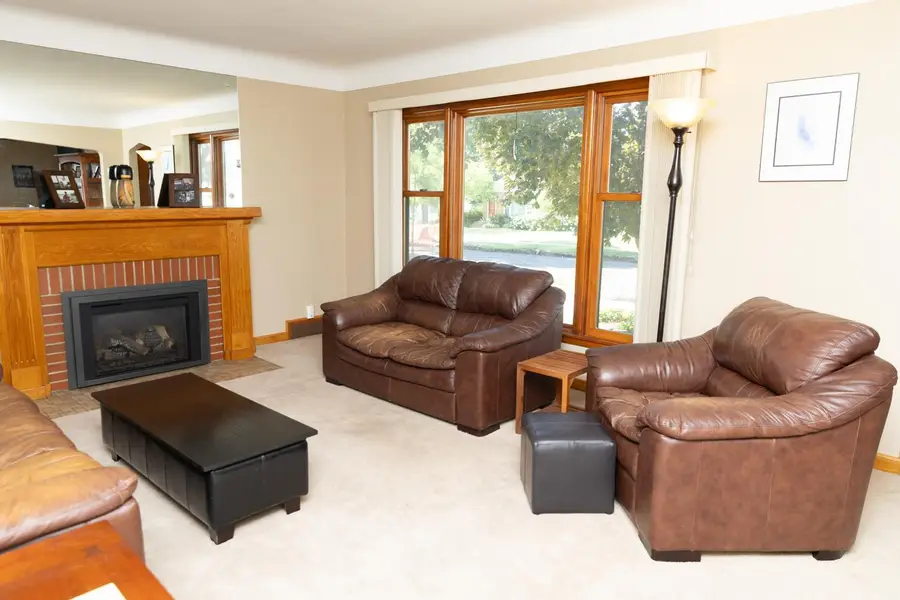 805 Cottage Avenue W, Saint Paul, MN 55117 - #2