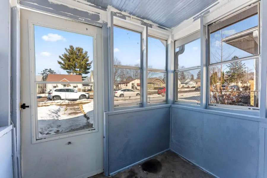 1842 Arlington Avenue E, Saint Paul, MN 55119 - #2
