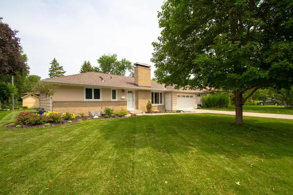 3314 Belden Drive Ne, Saint Anthony, MN 55418
