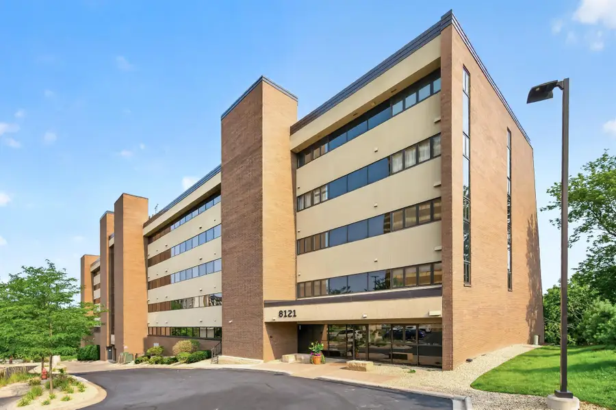 8121 34th Avenue S #301, Bloomington, MN 55425 - #2