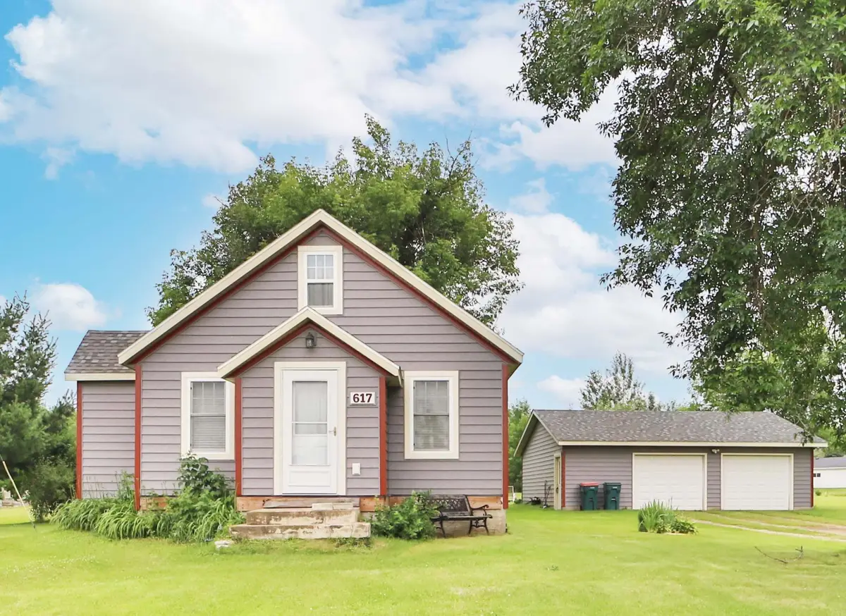 613 E Minnesota Avenue, Randall, MN 56475 - #1
