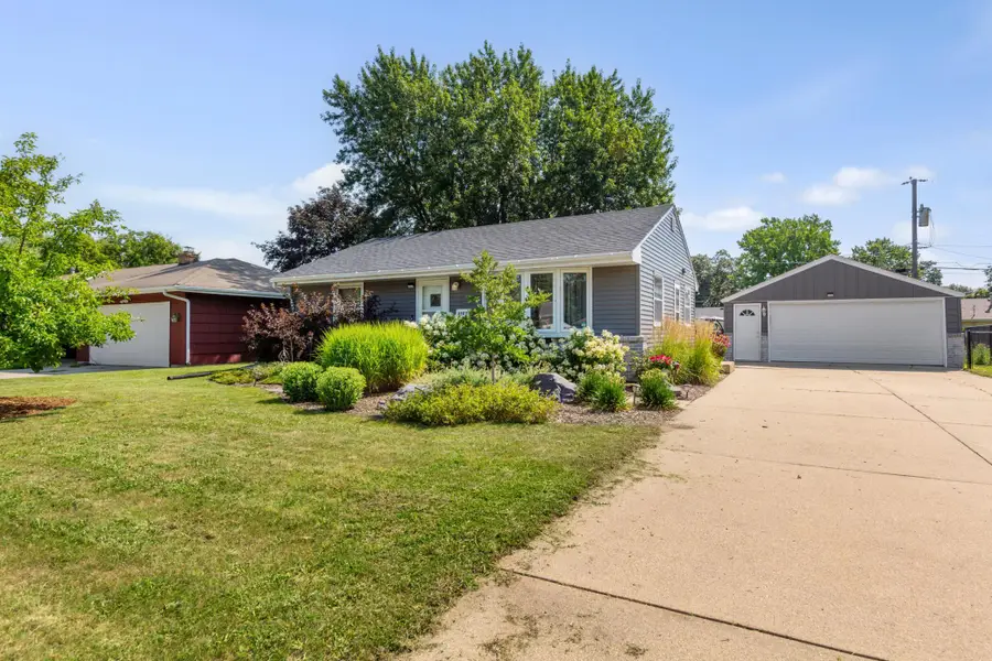 8501 Portland Avenue S, Bloomington, MN 55420 - #2