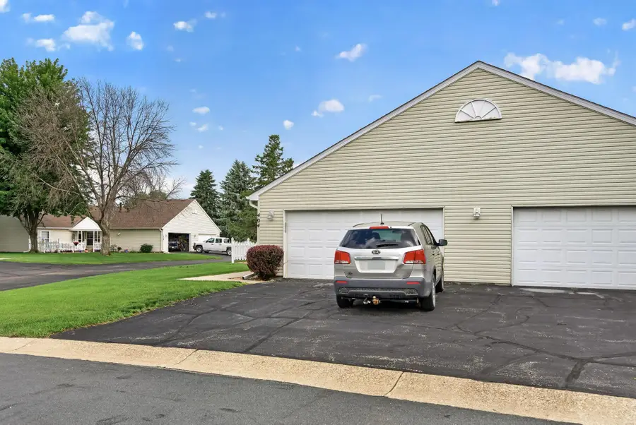 404 Sarazin Street, Shakopee, MN 55379 - #3