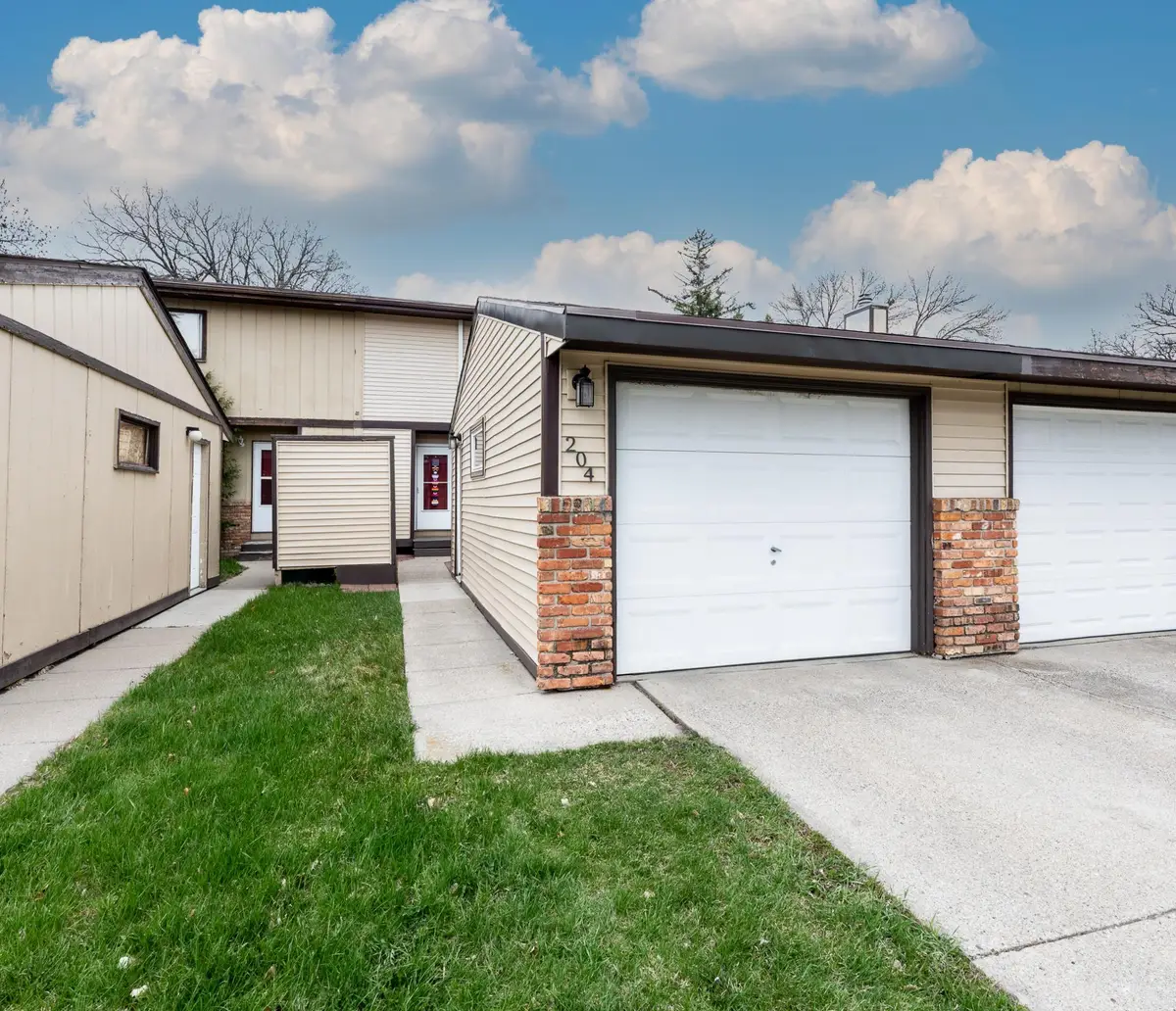 204 5th Street Nw, West Fargo, ND 58078 - #1