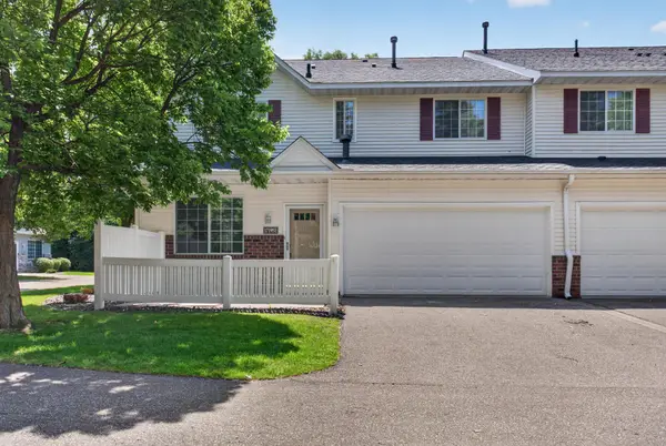 17195 49th Avenue N #E, Plymouth, MN 55446