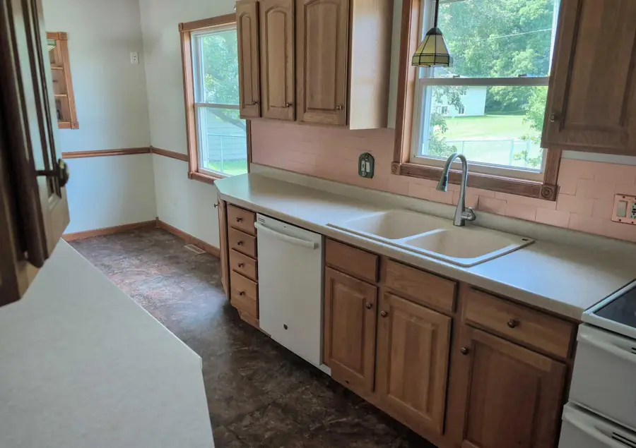 707 N High Street, Rushford, MN 55971 - #3