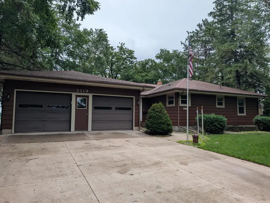 2113 Country Club Drive Ne, Willmar, MN 56201 - #2