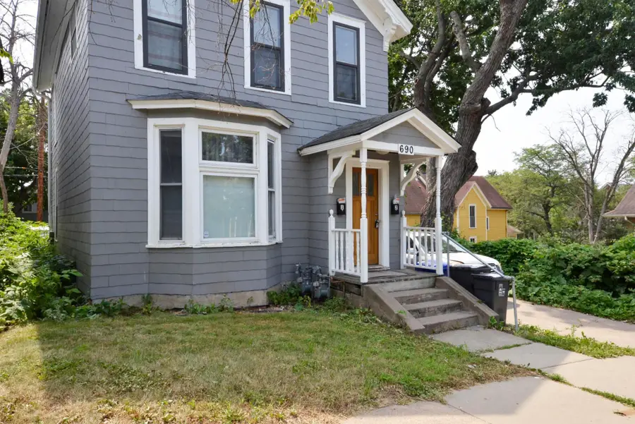 690 Conway Street, Saint Paul, MN 55106 - #2