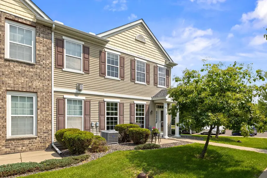 1246 Chateau Avenue #409, Maplewood, MN 55109 - #2