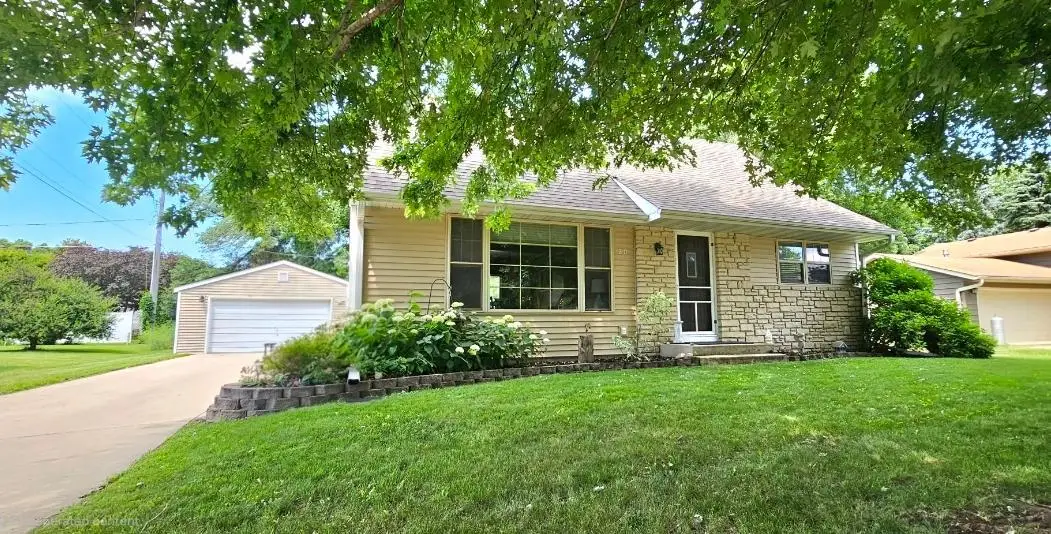 20 Highland Drive, Morris, MN 56267 - #1