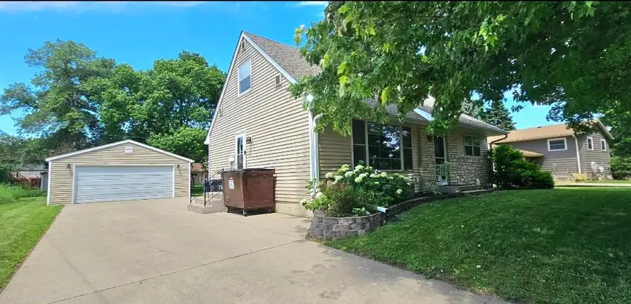 20 Highland Drive, Morris, MN 56267 - #2