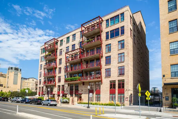 600 S 2nd Street #S108, Minneapolis, MN 55401