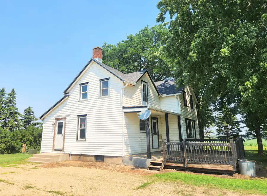 21969 230th Avenue, Sleepy Eye, MN 56085 - #3