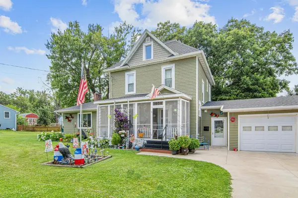 1006 College Street, Northfield, MN 55057