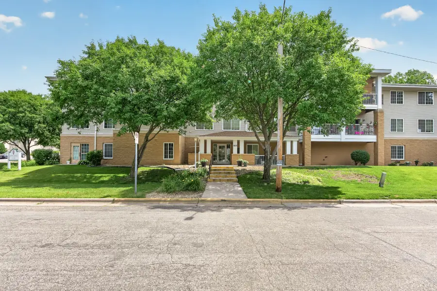 1600 Arundel Street #304, Saint Paul, MN 55117 - #2