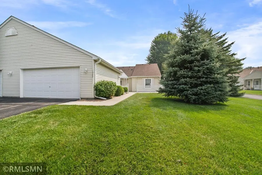 1522 4th Avenue E, Shakopee, MN 55379 - #2