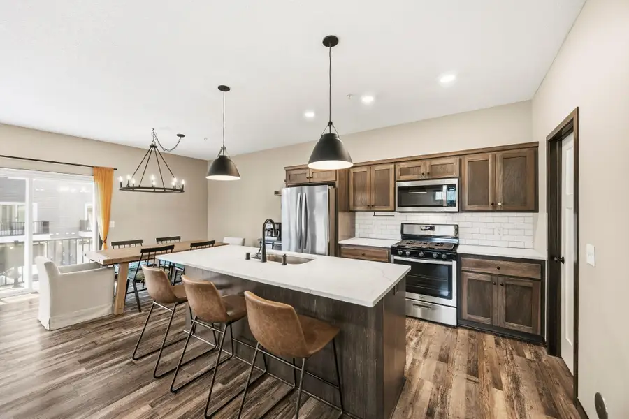 10259 3rd Street Ne #B, Blaine, MN 55434 - #2