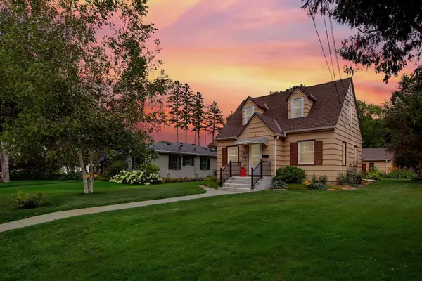 615 4th Street N, Stillwater, MN 55082