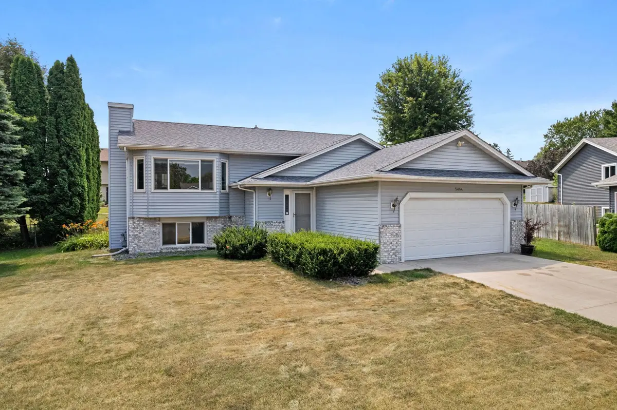 5464 Golfview Circle N, Oakdale, MN 55128 - #1