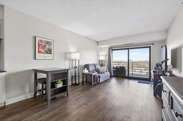 26 10th Street W #2004, Saint Paul, MN 55102