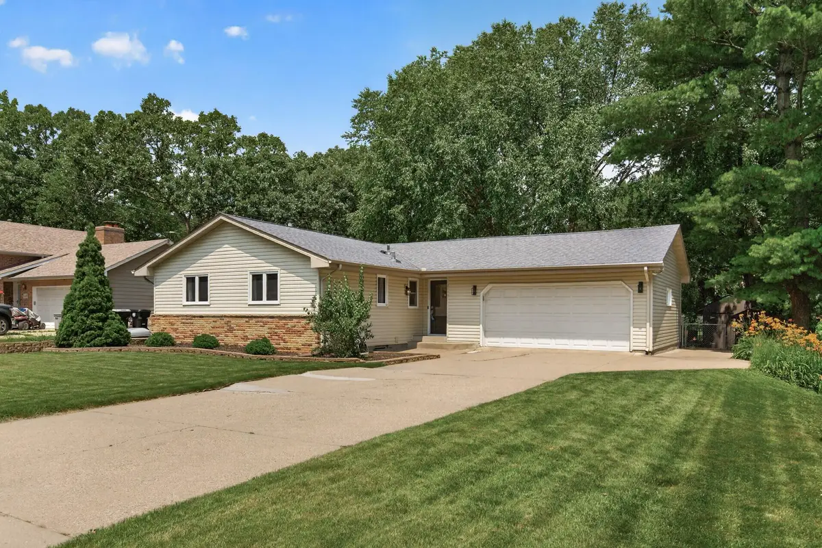 2649 Hillview Road, Mounds View, MN 55112 - #1
