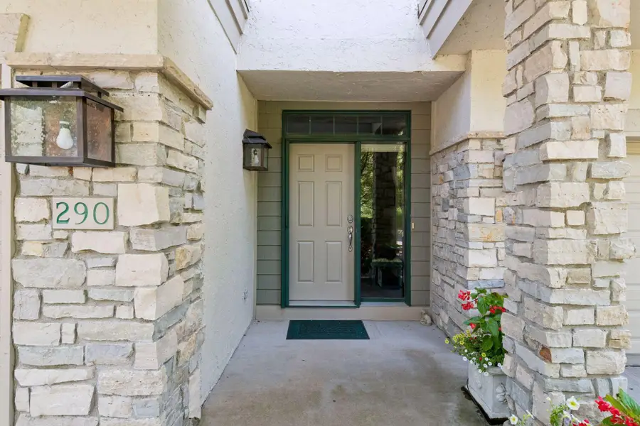 290 Grace Pointe Court, Wayzata, MN 55391 - #2