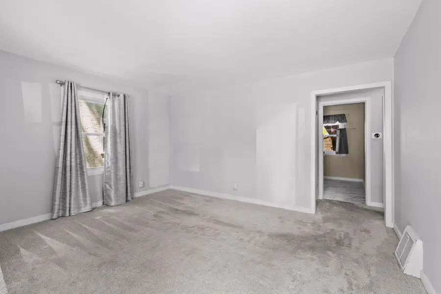 2047 Minnehaha Avenue E, Saint Paul, MN 55119 - #3