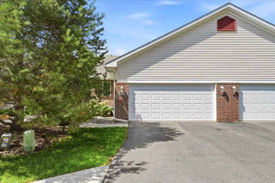 2446 Autumn Ridge Court, Chanhassen, MN 55317 - #3