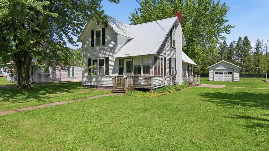 427 E River Avenue, Barron, WI 54812 - #3