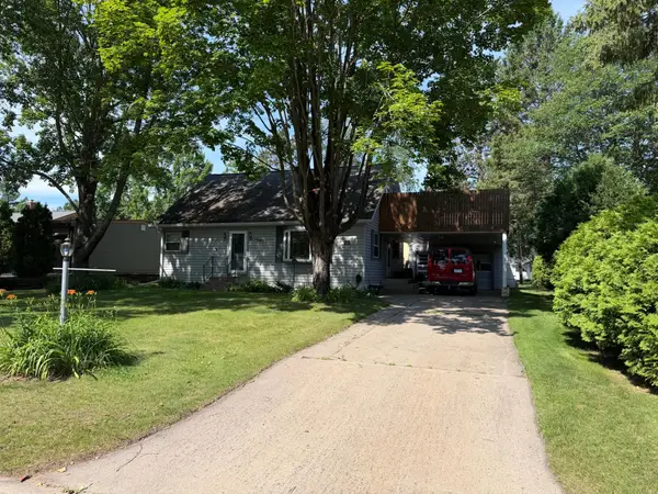 1403 SW 1st Avenue, Grand Rapids, MN 55744