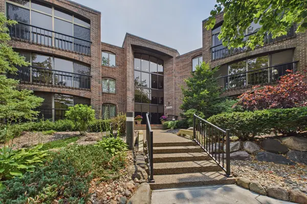 5501 Dewey Hill Road #322, Edina, MN 55439
