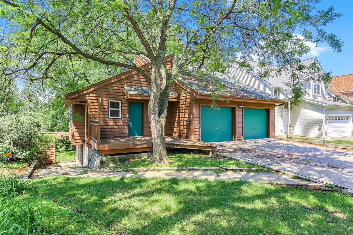 760 1st Avenue Nw, New Brighton, MN 55112 - #1