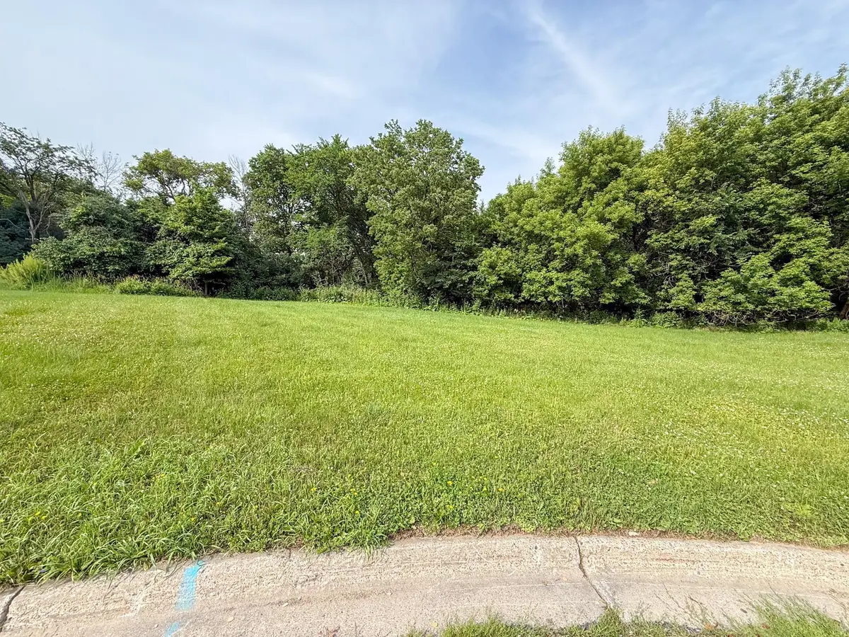 1218L Southview Drive, Faribault, MN 55021 - #1