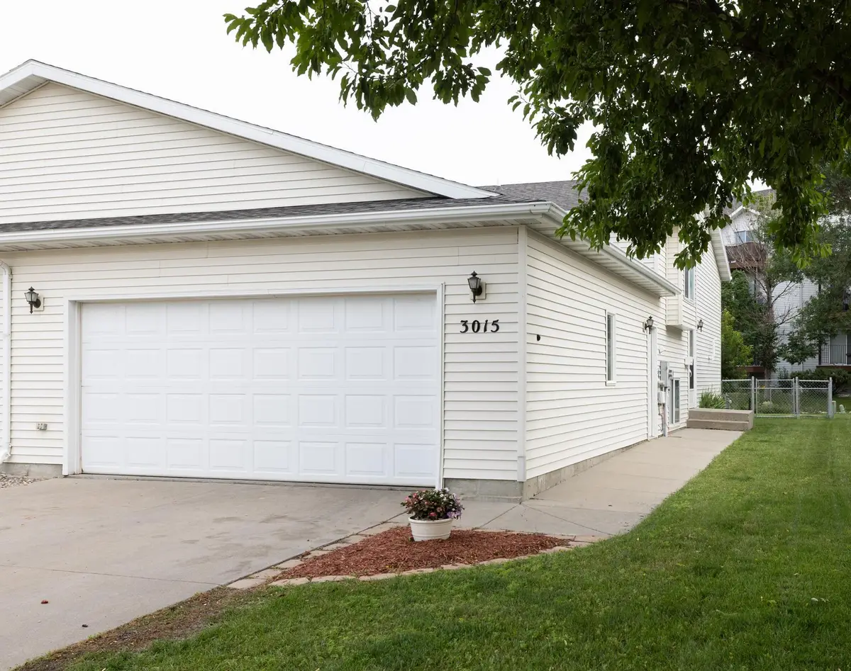 3015 Dakota Park Circle S, Fargo, ND 58104 - #1