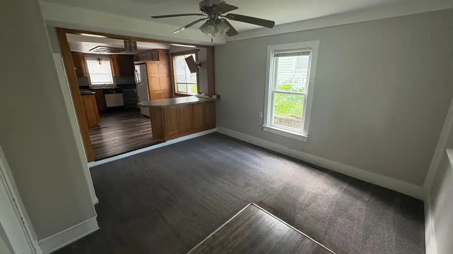 907 2nd Avenue Nw, Faribault, MN 55021 - #3