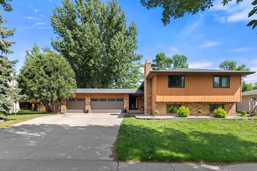 2101 26th Avenue S, Fargo, ND 58103 - #2
