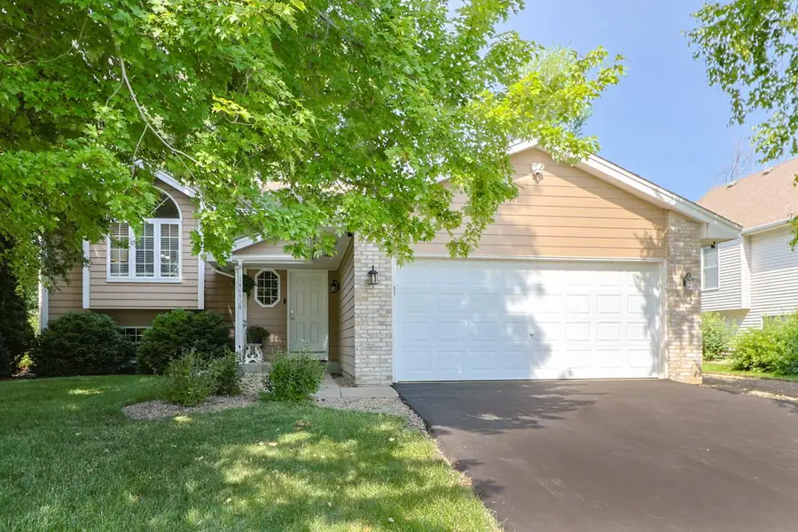 14692 Yosemite Avenue S, Savage, MN 55378 - #2