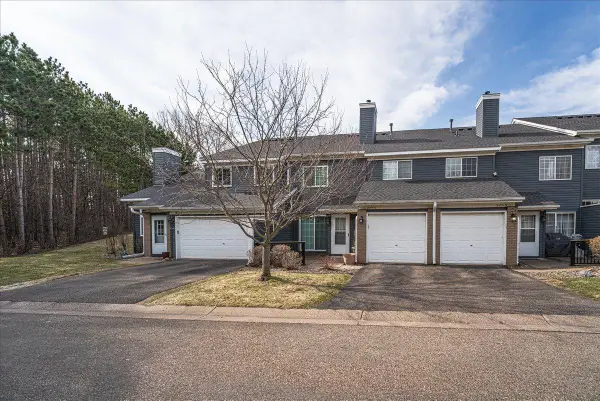 1845 Donegal Drive #2, Woodbury, MN 55125