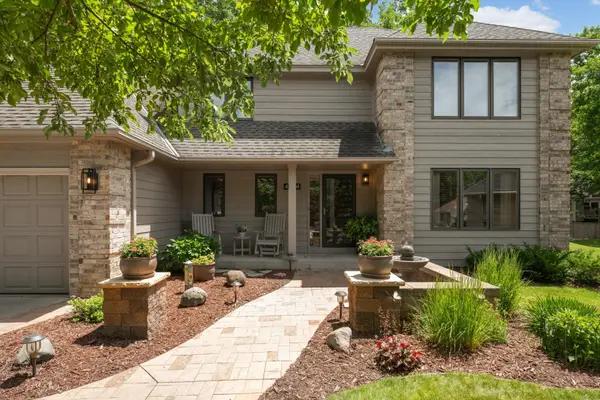 4824 Whispering Court, Eagan, MN 55122