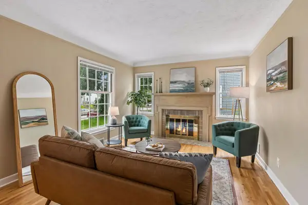 4535 Vincent Avenue N, Minneapolis, MN 55412