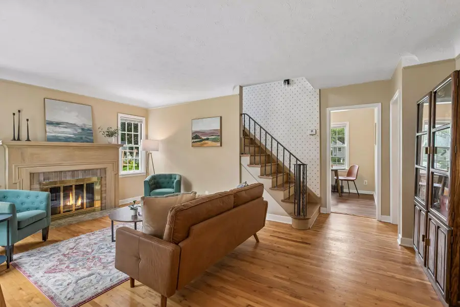 4535 Vincent Avenue N, Minneapolis, MN 55412 - #3