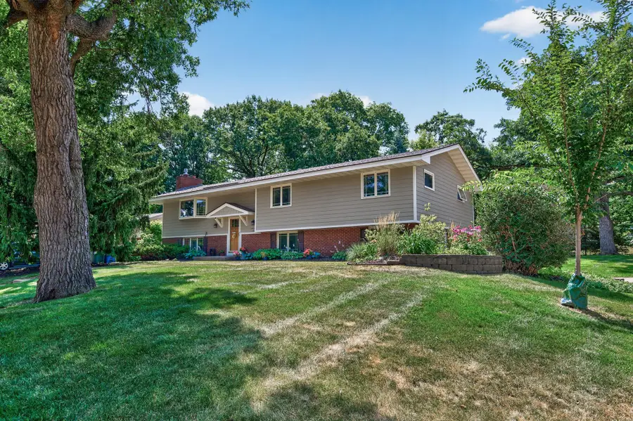 2200 Chalet Drive Ne, Columbia Heights, MN 55421 - #2