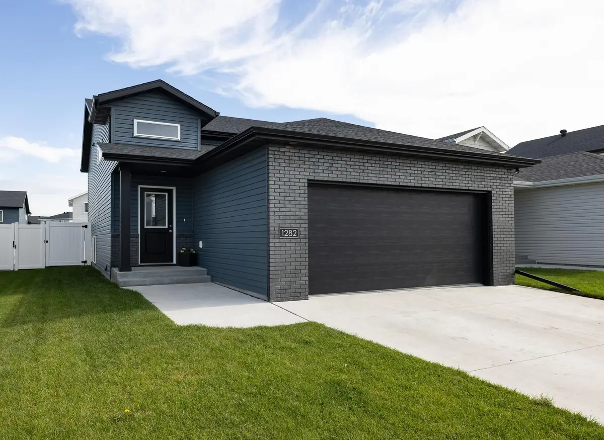 1282 Rachel Drive W, West Fargo, ND 58078 - #1