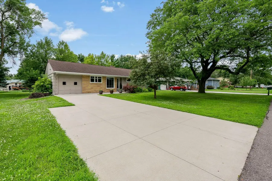 47 Skyline Drive, Mankato, MN 56001 - #2