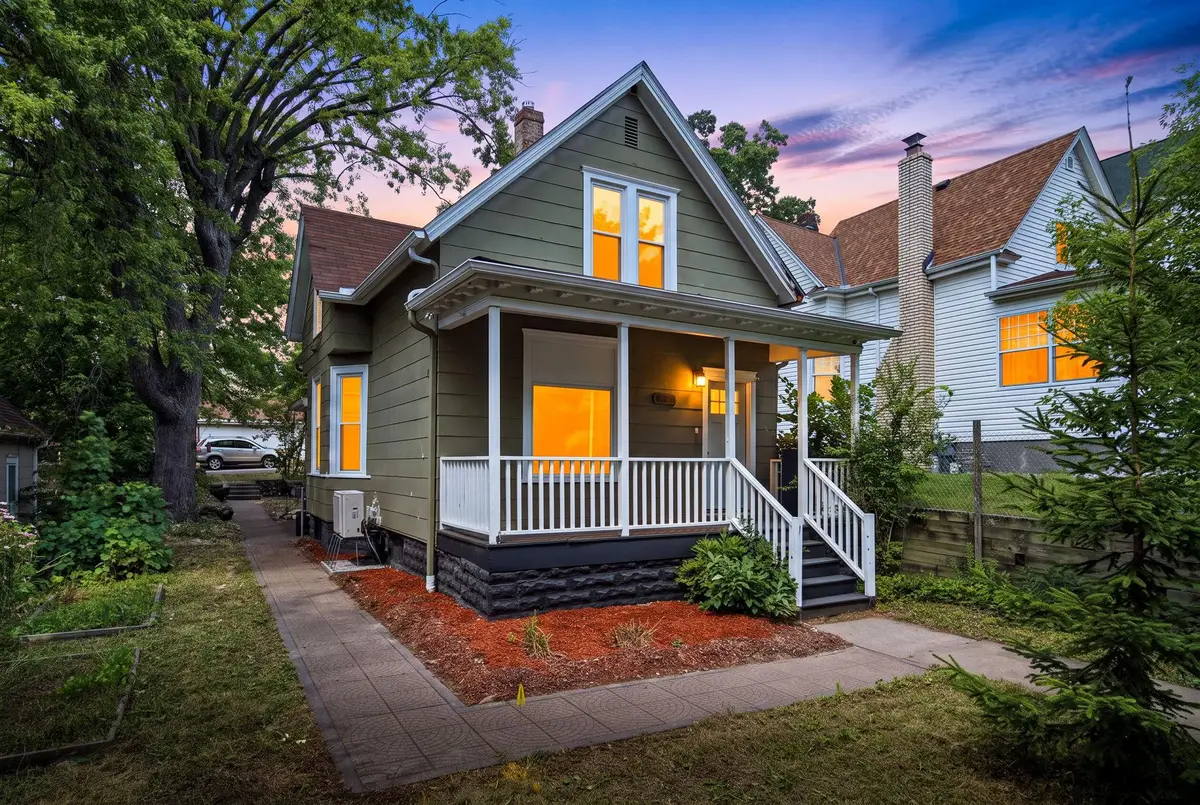 661 Magnolia Avenue E, Saint Paul, MN 55106 - #1